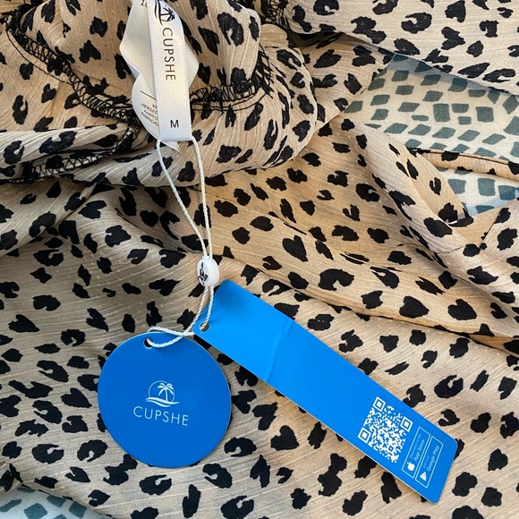 🏷️ NWT Cupshe Cross Back Maxi Dress - Picture 5 of 9